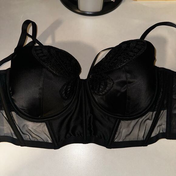 Victoria's Secret corset top - Picture 2 of 6